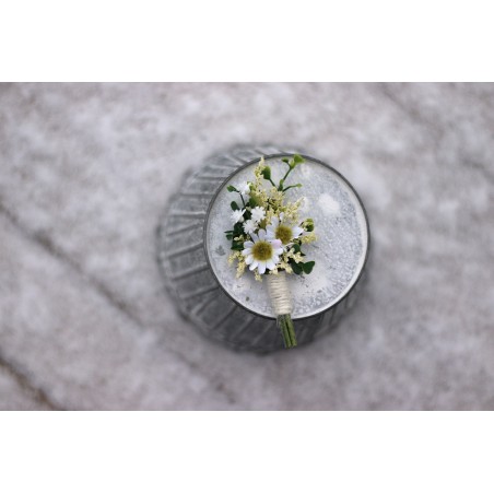 Flower groom's boutonniere, corsage