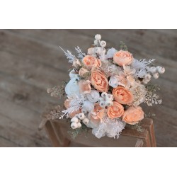 Svatební kytice pro nevěstu "Růže v zimním kabátku"