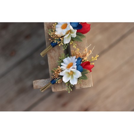 Flower groom's boutonniere, corsage