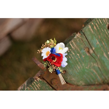 Flower groom's boutonniere, corsage