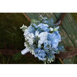 Svatební kytice pro nevěstu "Modrá je dobrá"