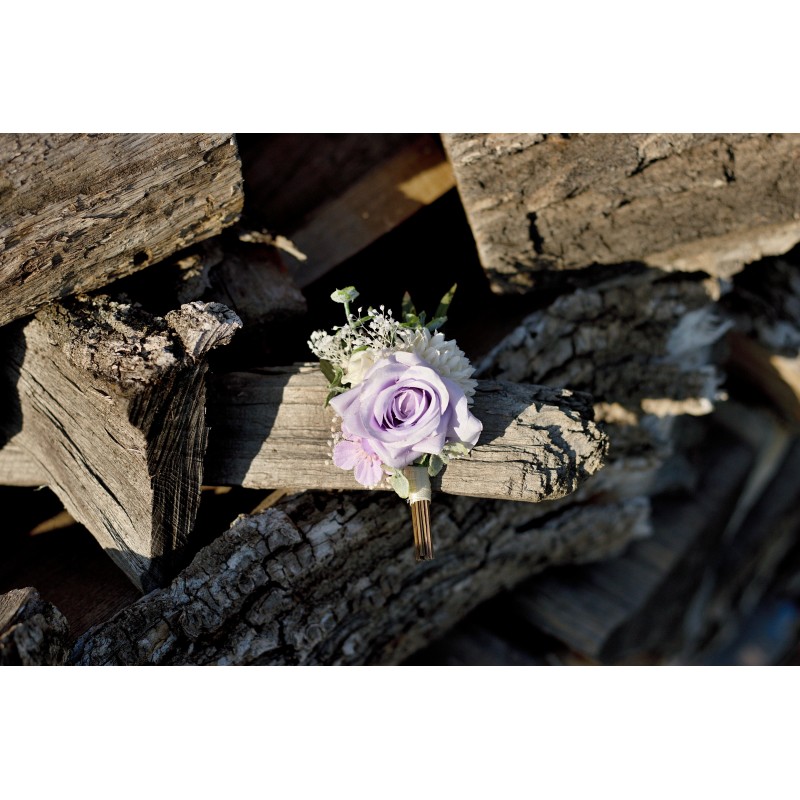 Flower groom's boutonniere, corsage