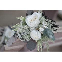 Witness, bridesmaid and mothers autumn wedding bouquet