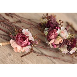 Flower groom's boutonniere, corsage