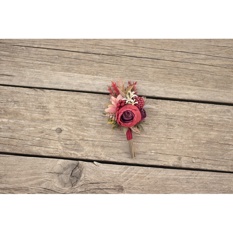 Flower groom's boutonniere, corsage