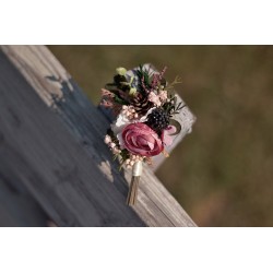 Flower groom's boutonniere, corsage